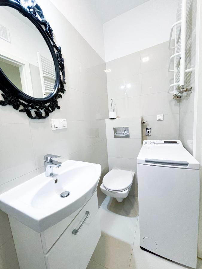 Superapart Tamka Ministudio, Family Friendly Abode Варшава Екстер'єр фото